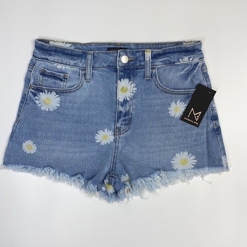 Material Girl Floral Raw Hem Shorts NWT Size 9